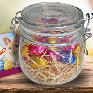 Vrolijk weckpotje met paaseitjes